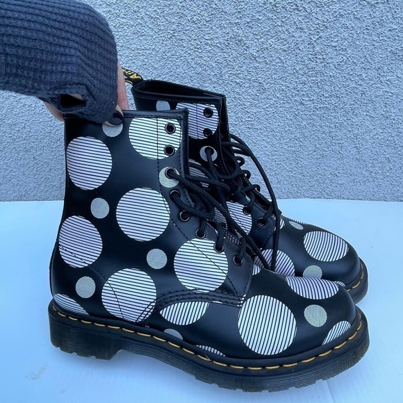 Dr. Martens 1460 WOMEN'S POLKA DOT SMOOTH LEATHER LACE UP BOOTS NEW - Picture 6 of 13